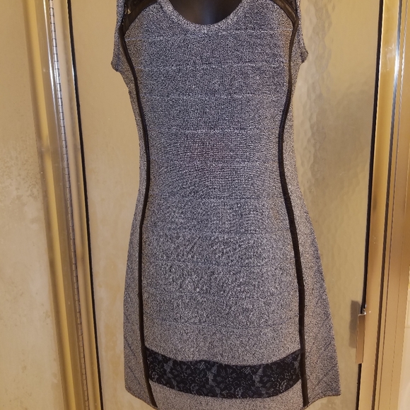 STRETTA BANDAGE BODYCON DRESS - Picture 2 of 6